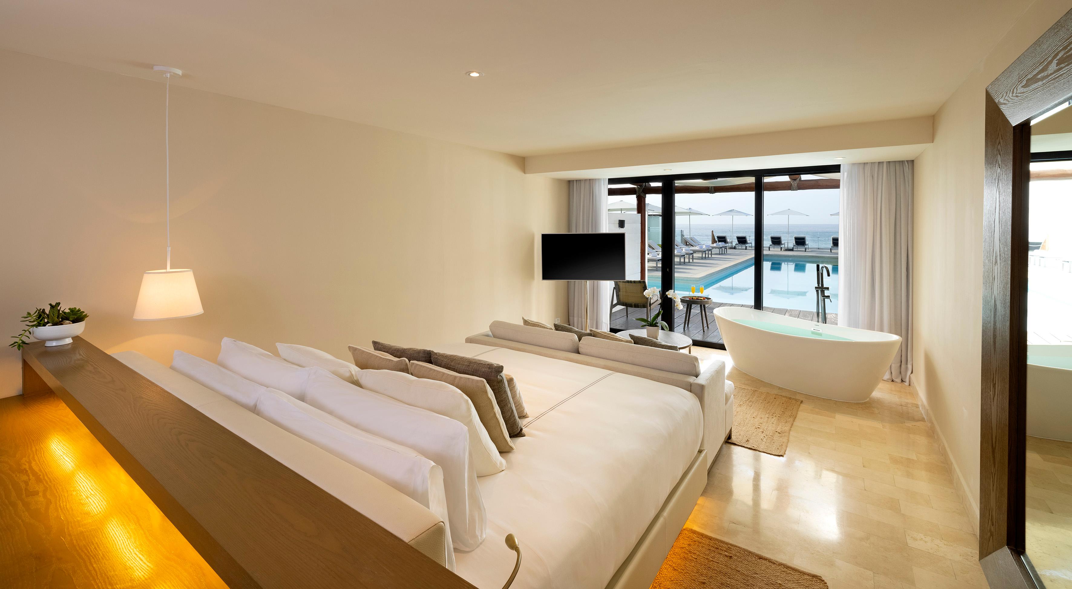 Suite Premium con Vista a la Piscina