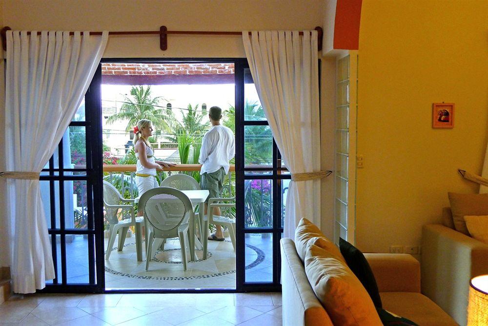 image-housing-carousel