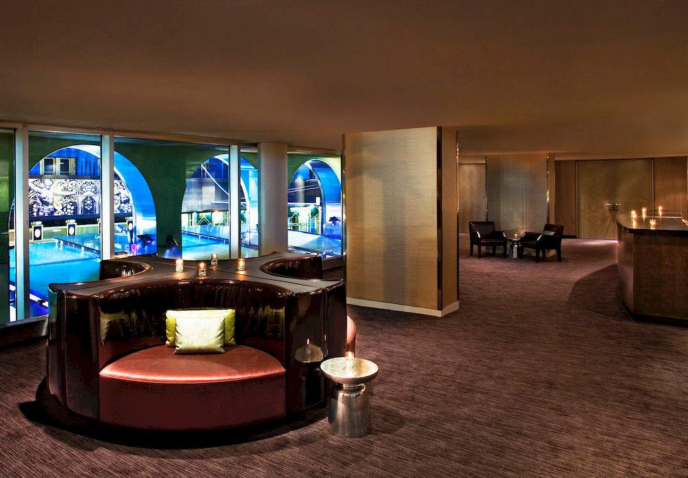 image-housing-carousel