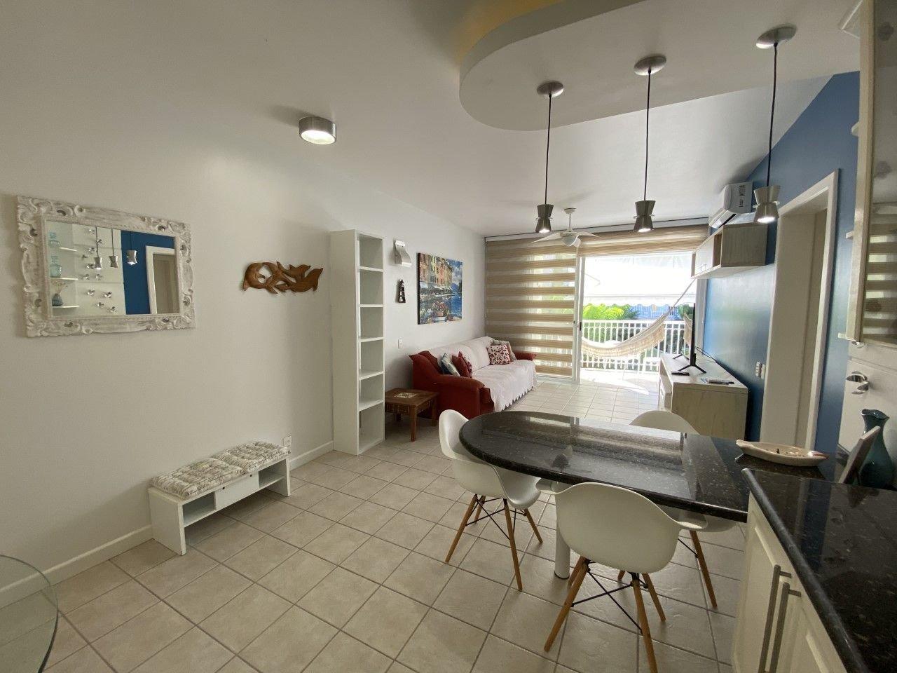 image-housing-carousel