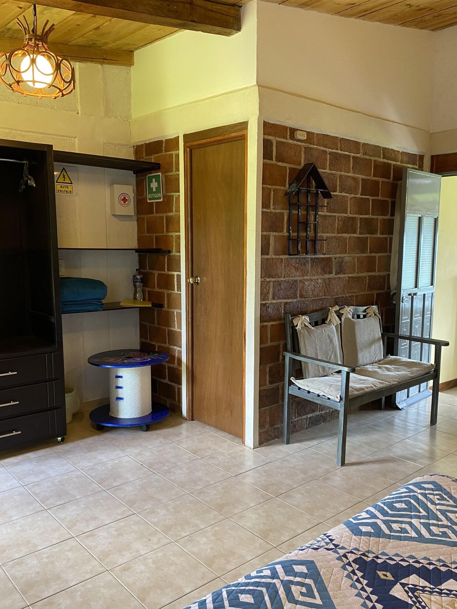 image-housing-carousel