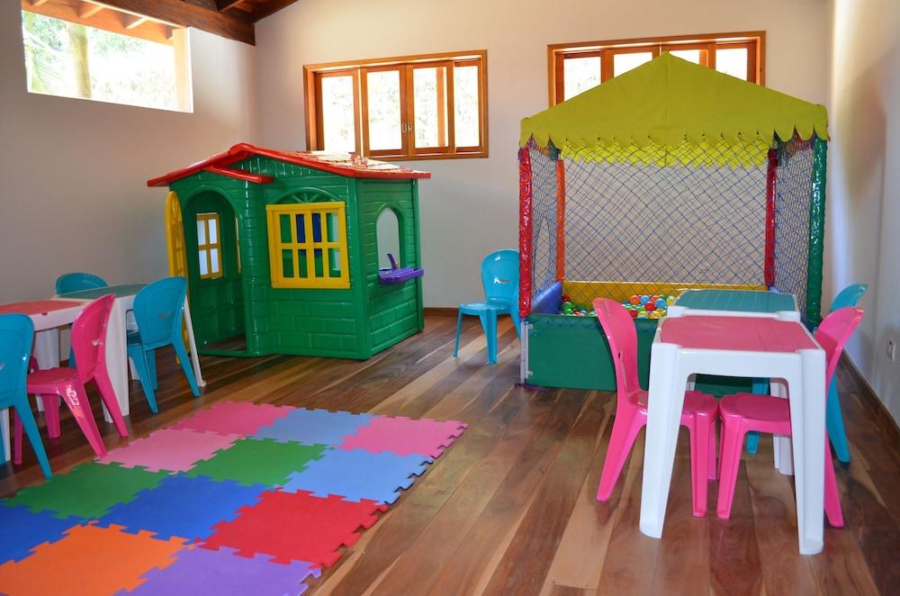 image-housing-carousel