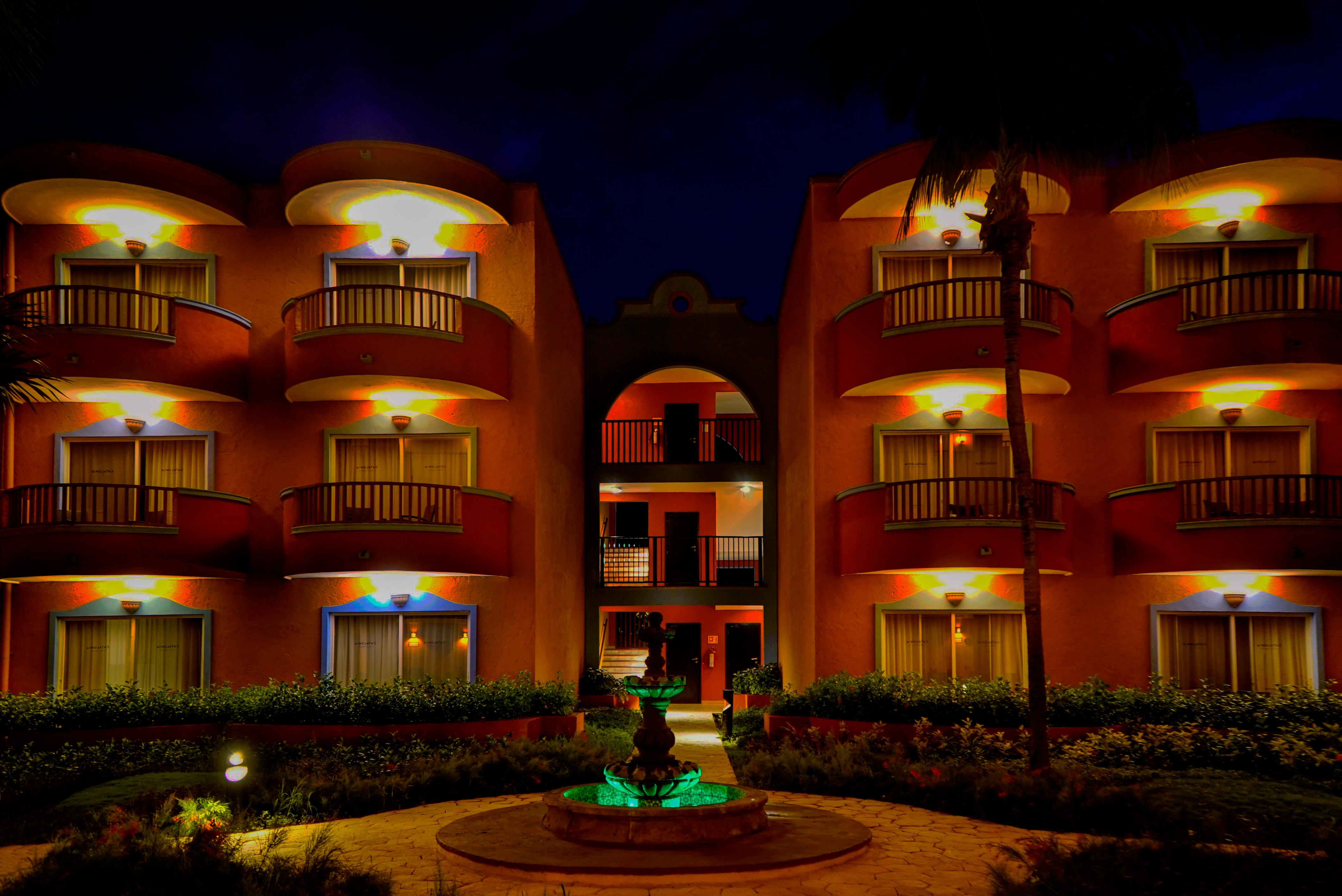 image-housing-carousel