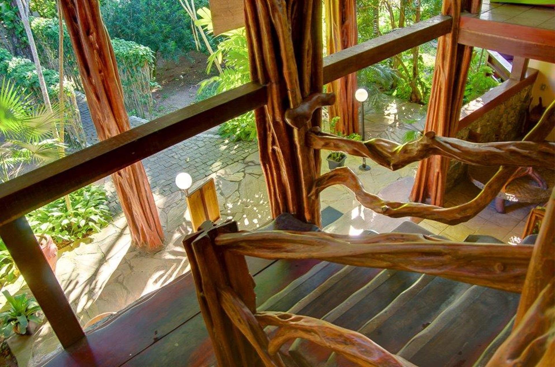image-housing-carousel