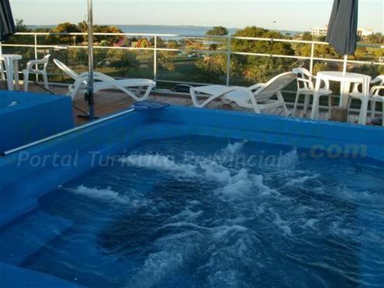 image-housing-carousel