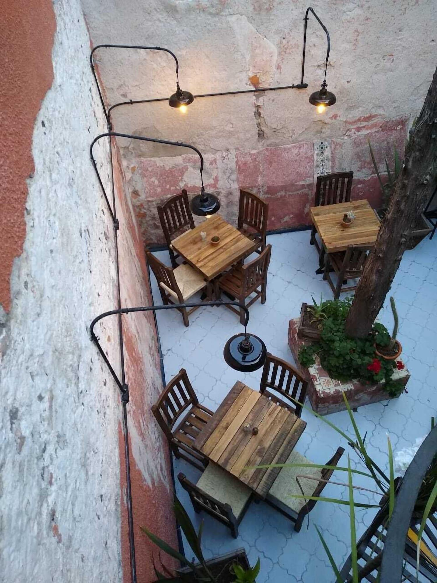 Hotel Urbano 6