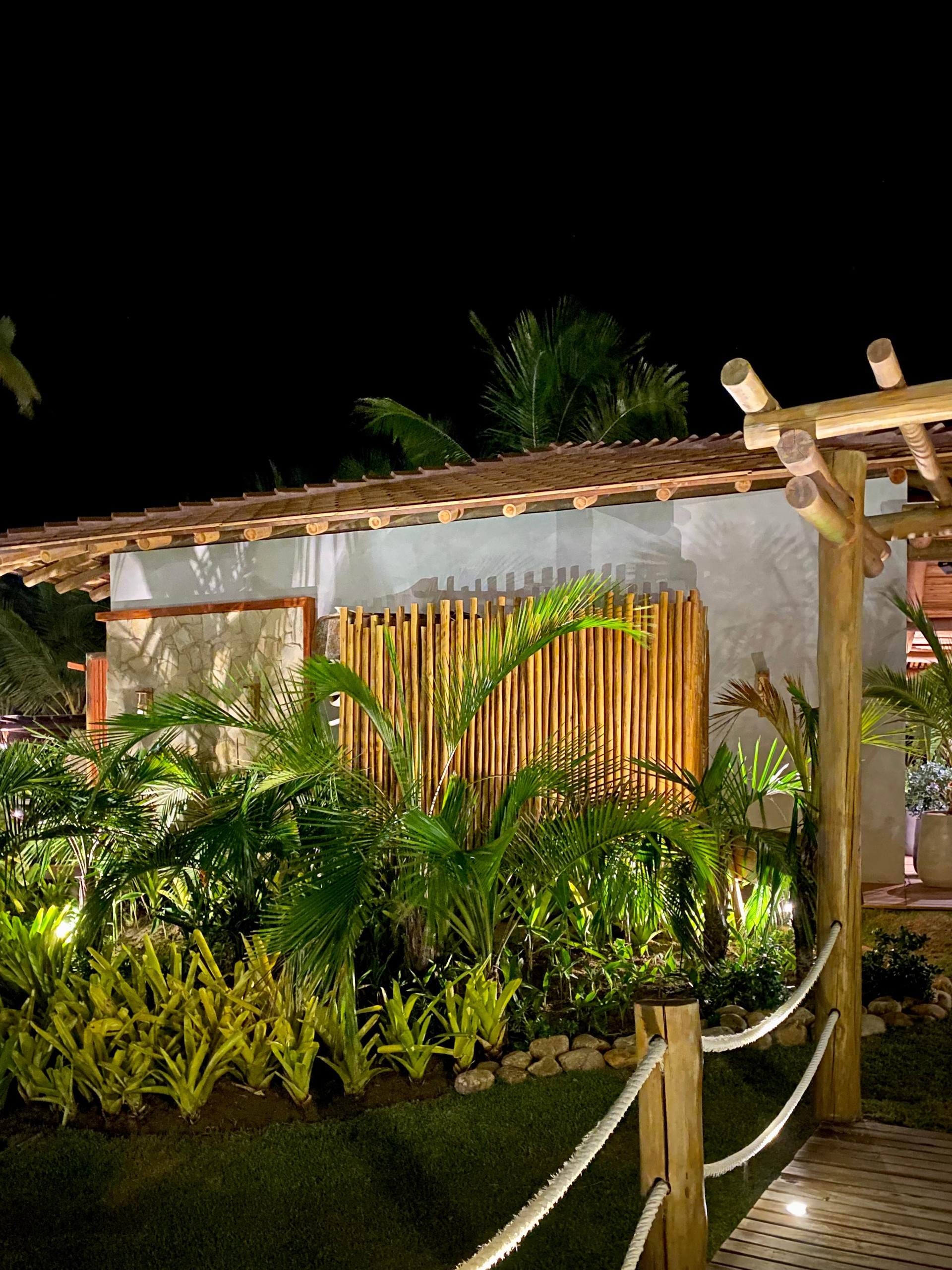 image-housing-carousel