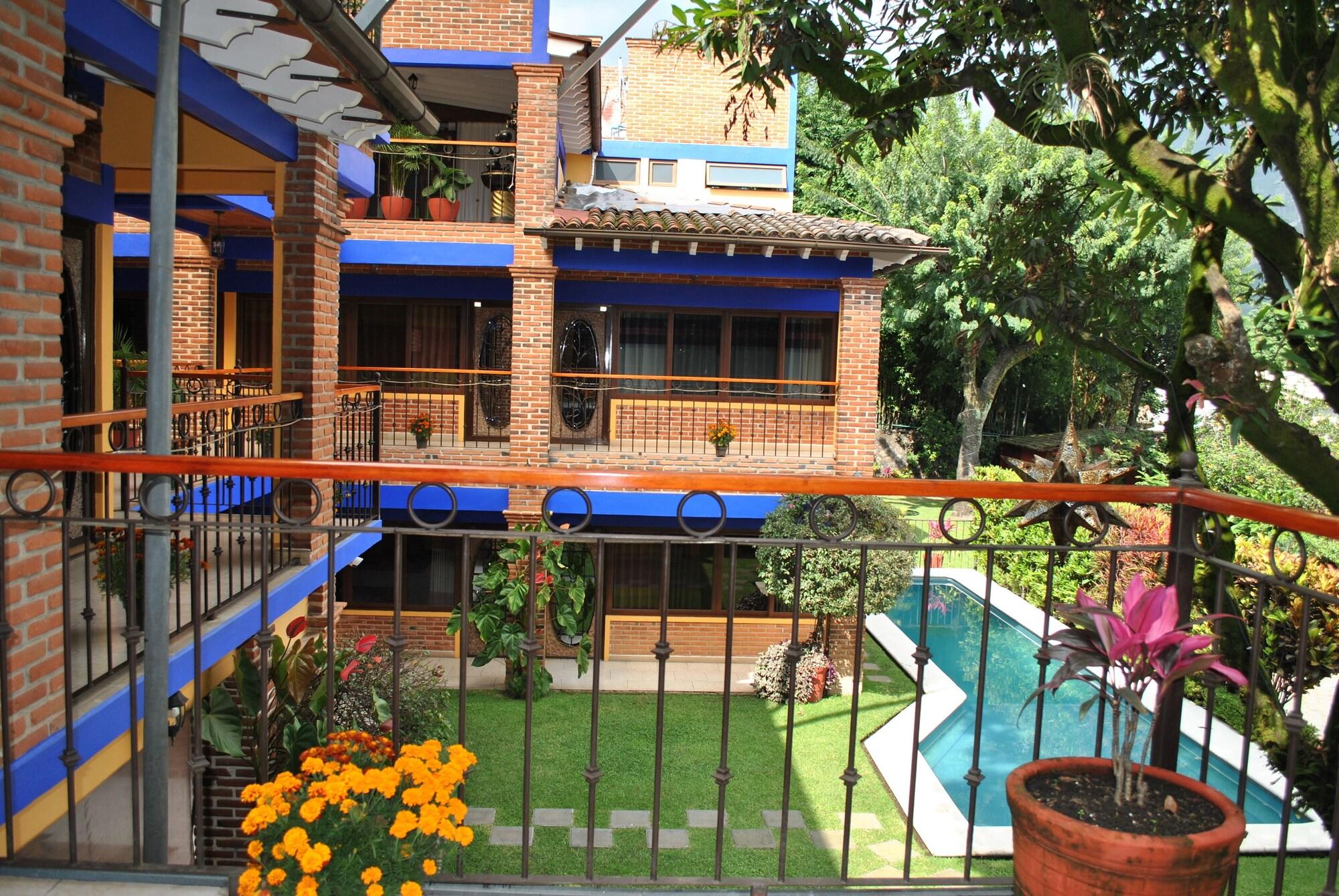 image-housing-carousel