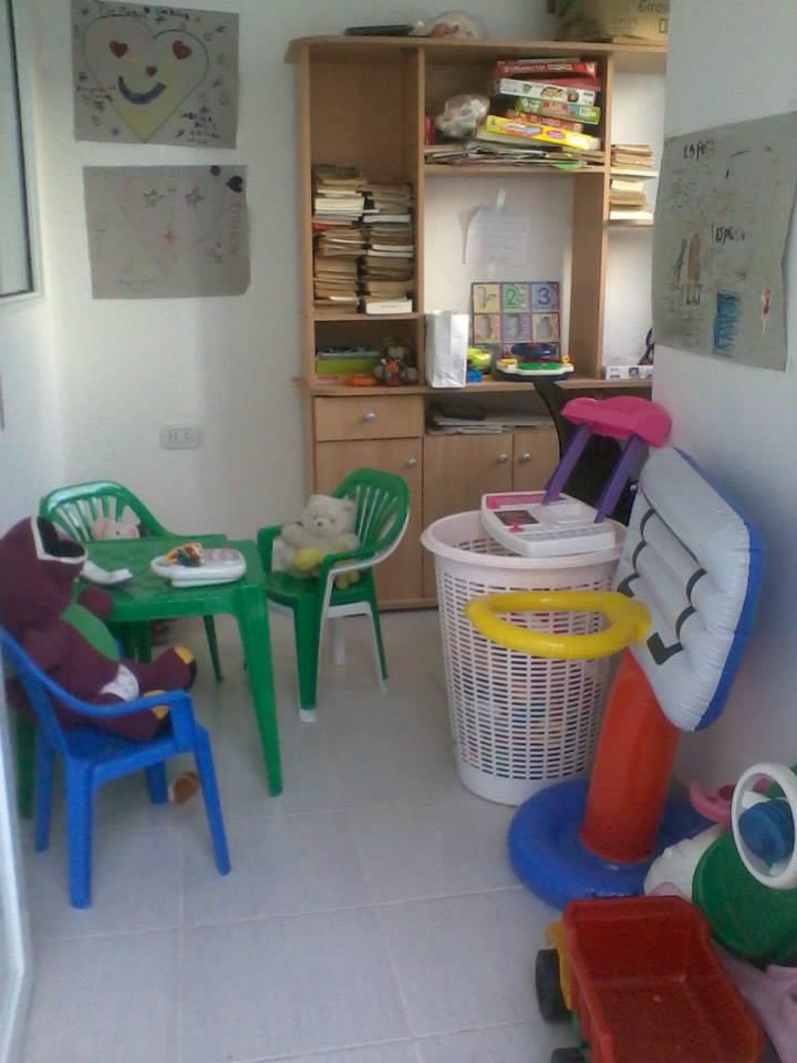 image-housing-carousel