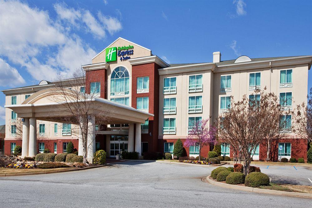 Holiday Inn Express & Suites I-26 & US 29 at Westgate Mall, an IHG Hotel image