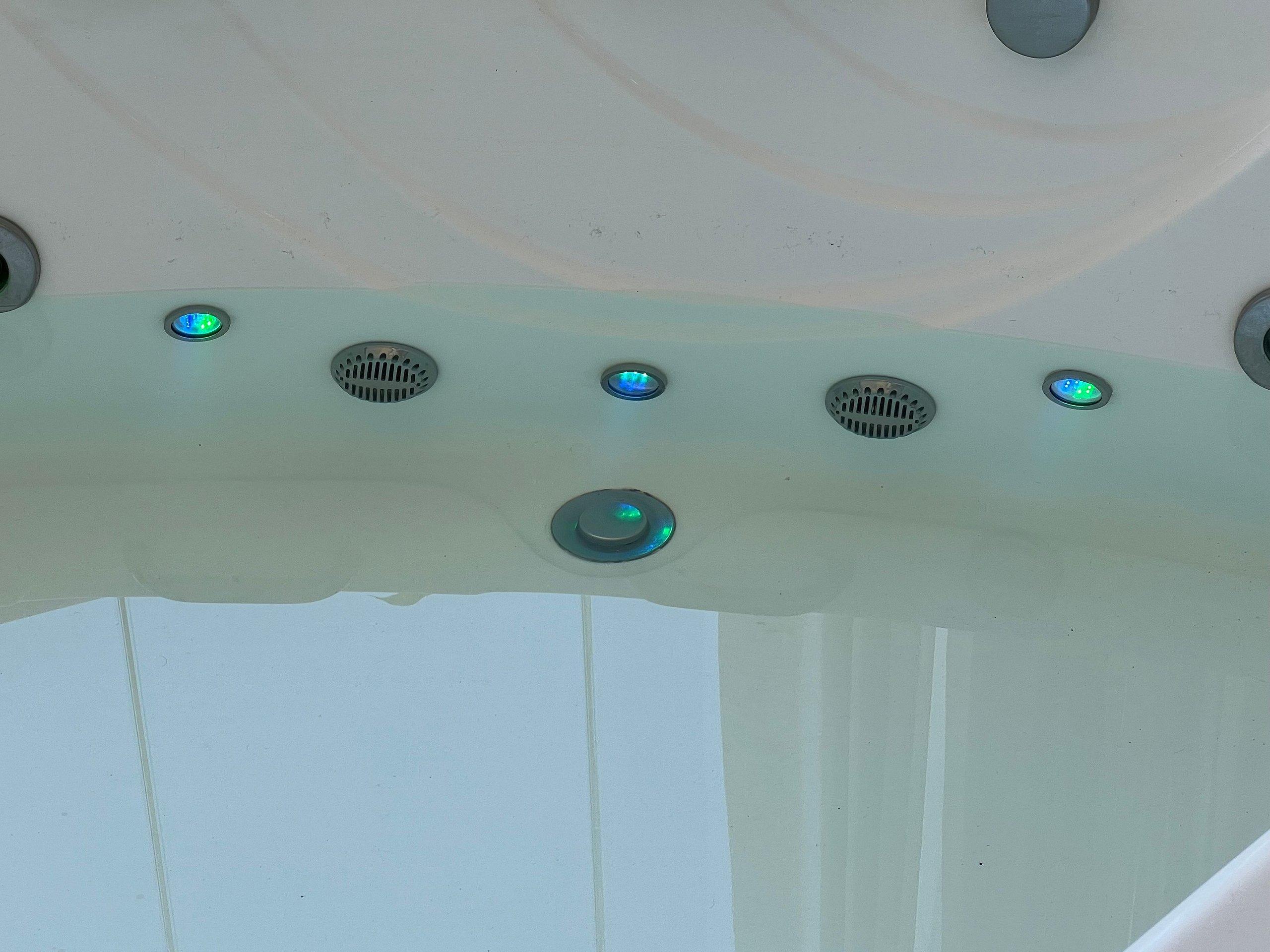 image-housing-carousel