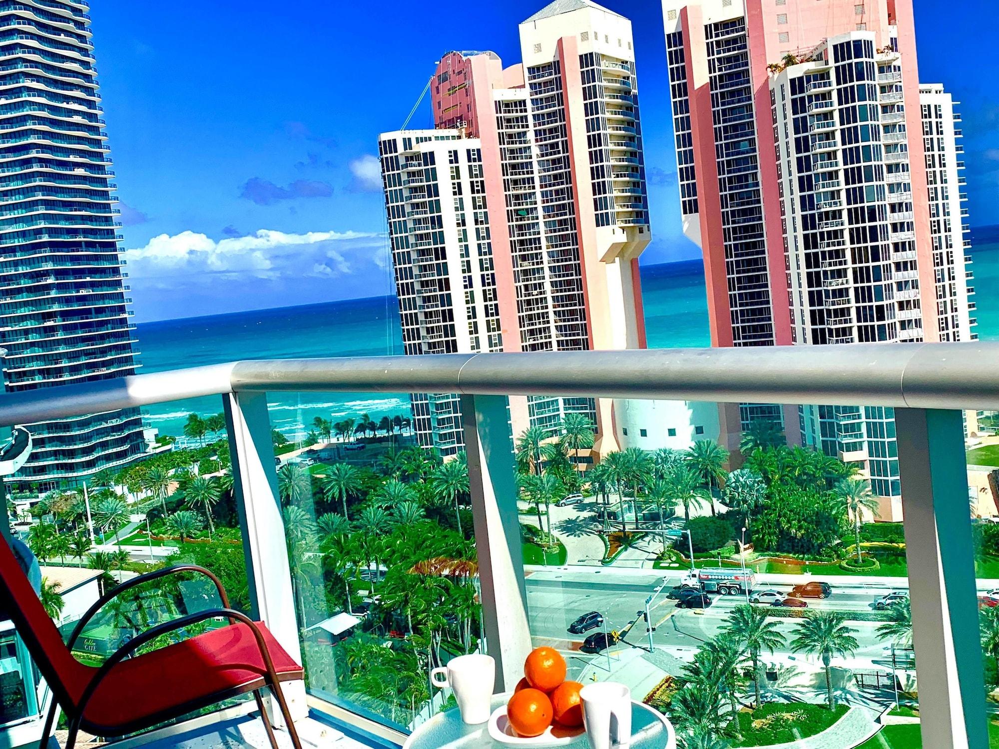 image-housing-carousel