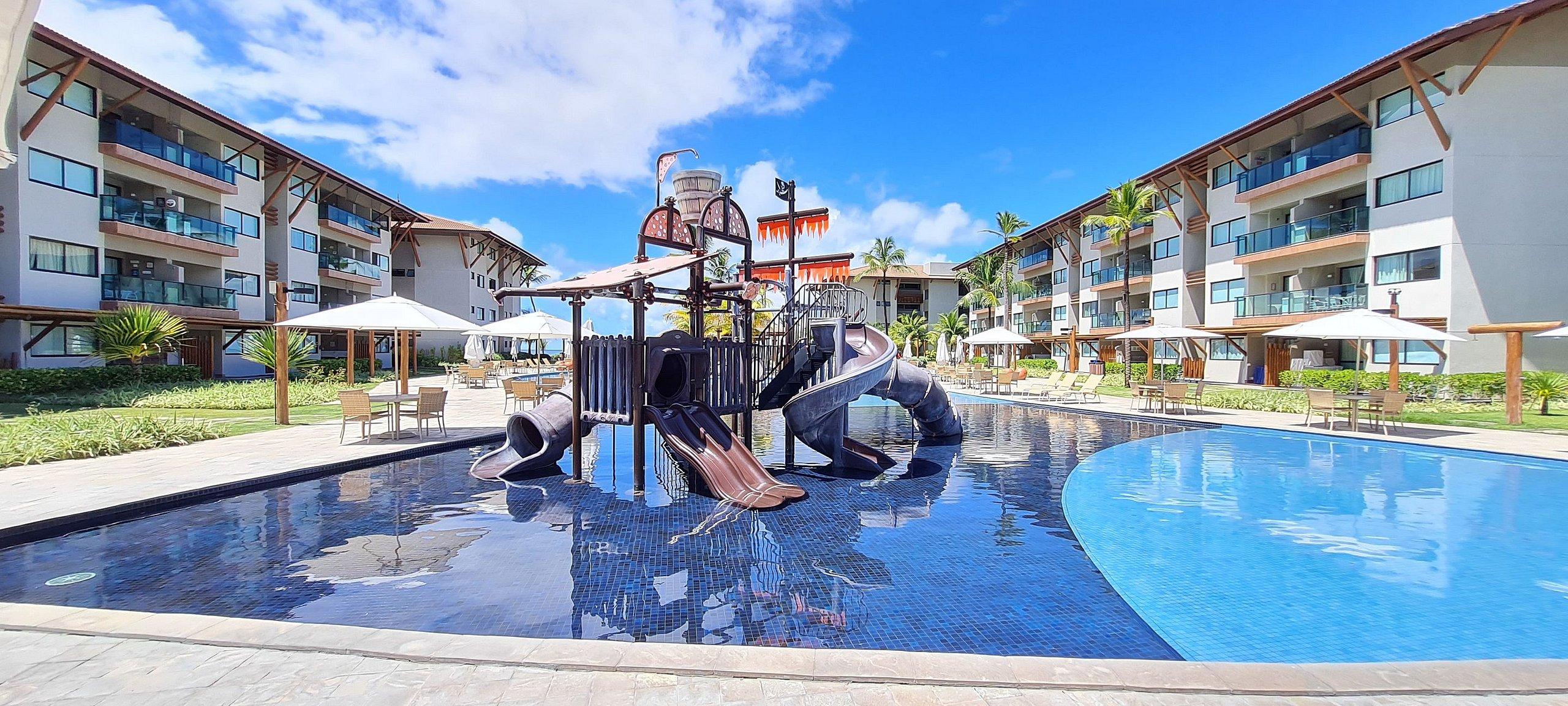 image-housing-carousel