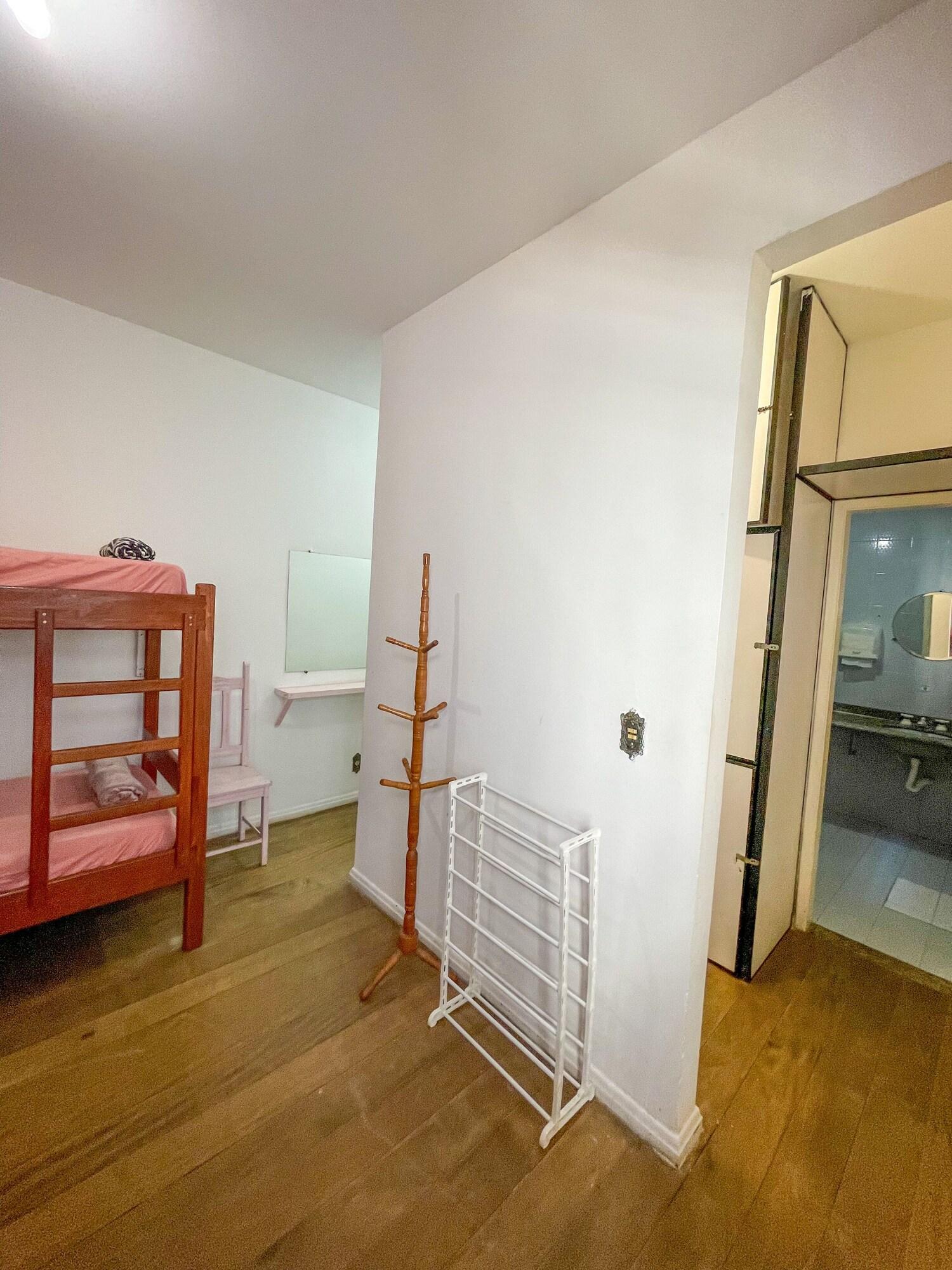 image-housing-carousel