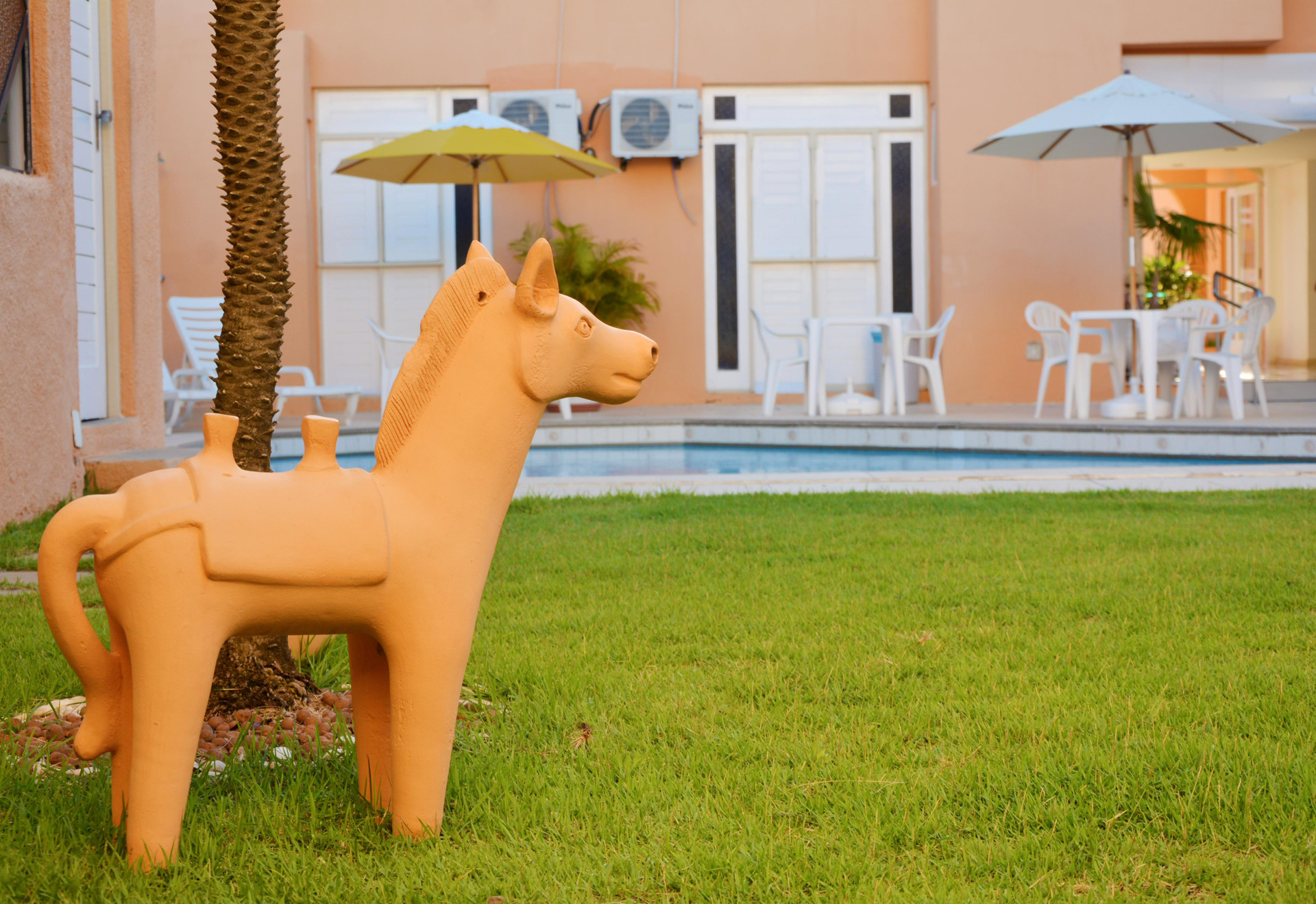 image-housing-carousel