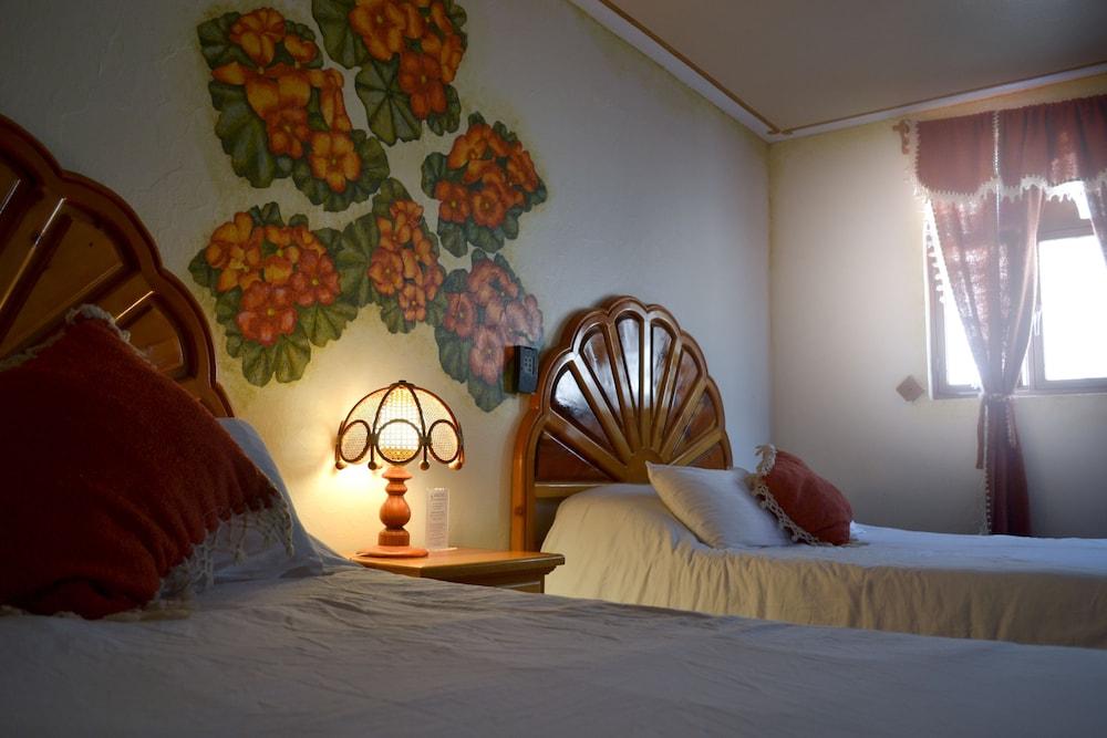 image-housing-carousel