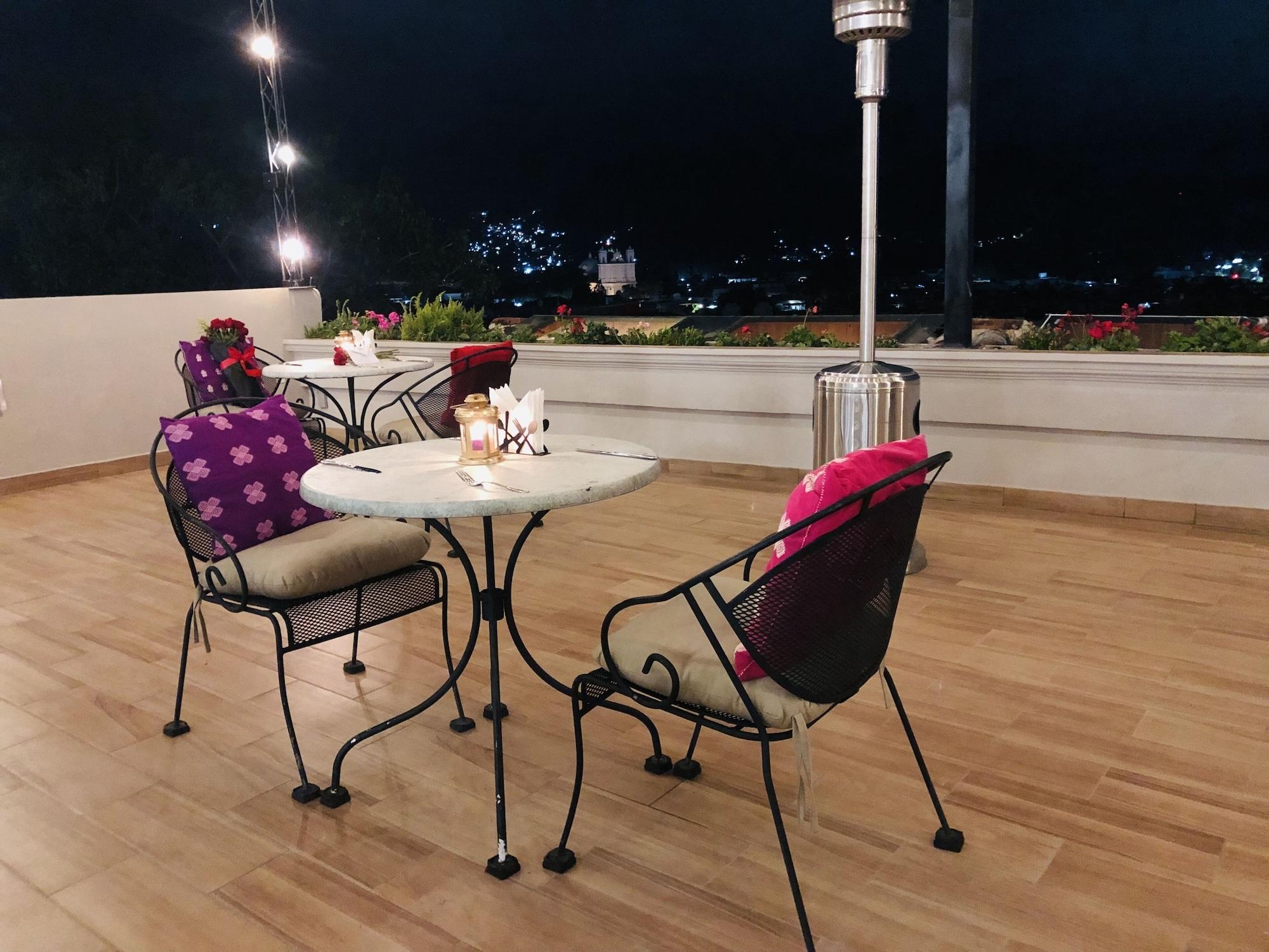 image-housing-carousel