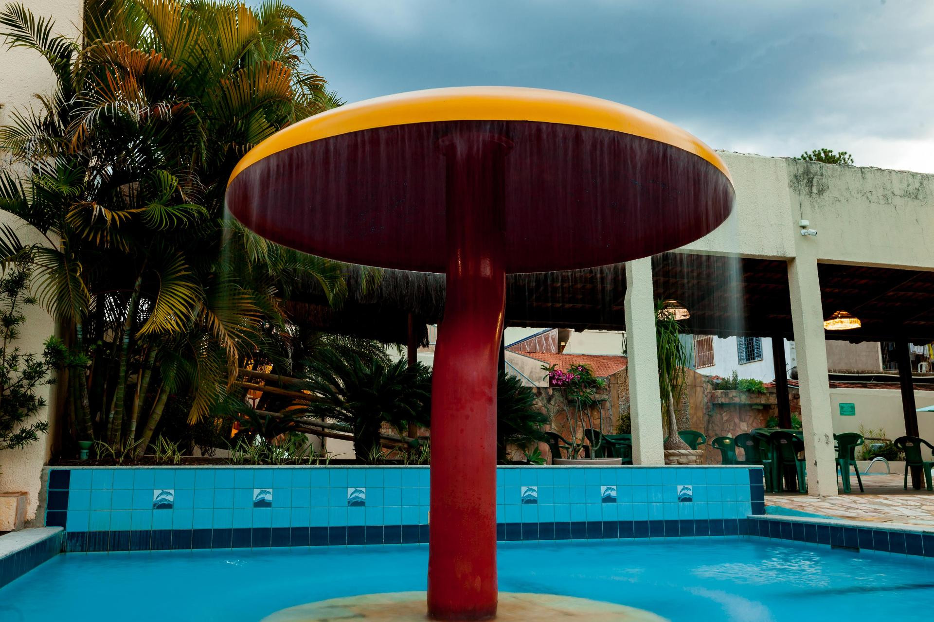 image-housing-carousel