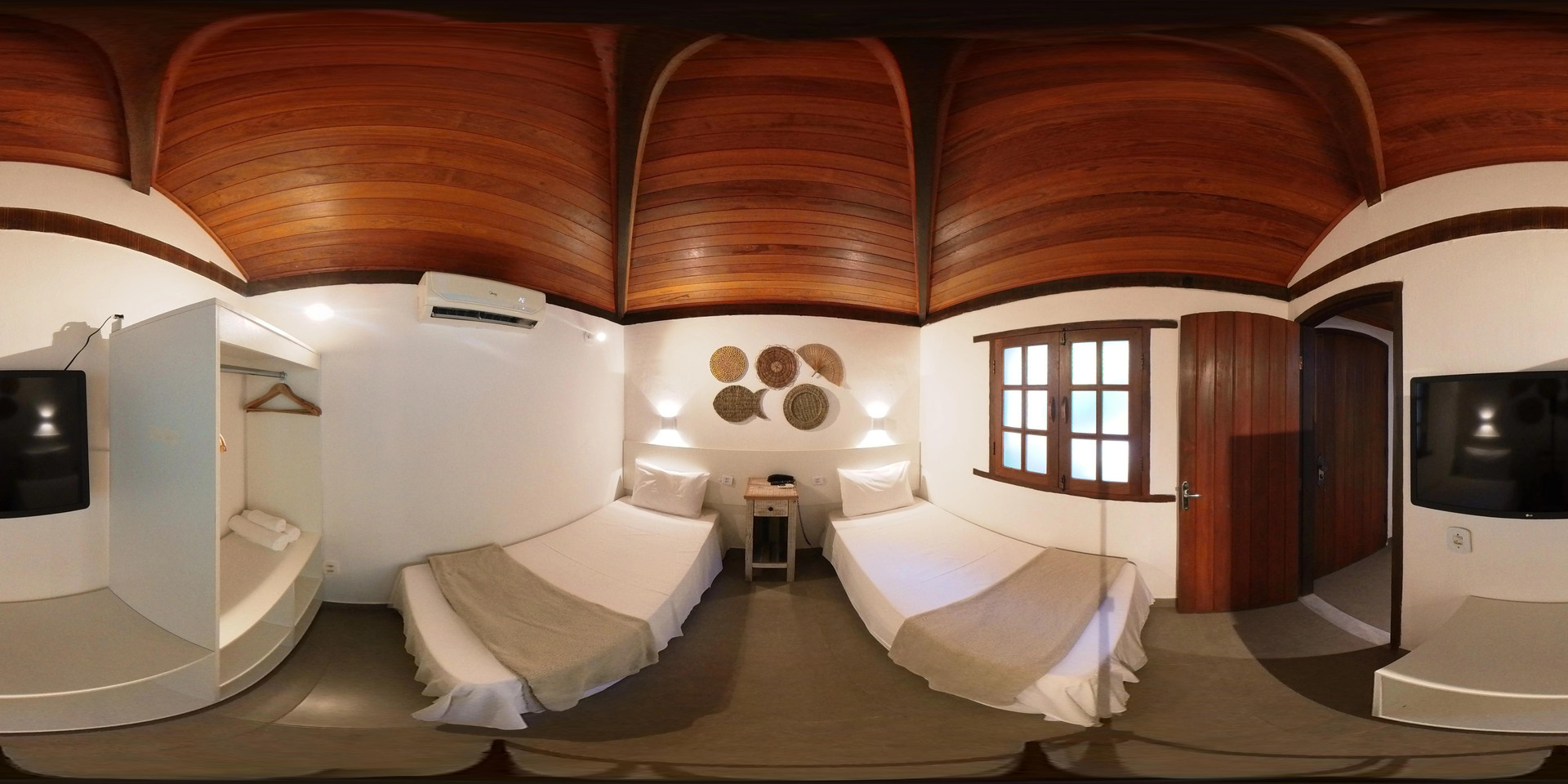 image-housing-carousel