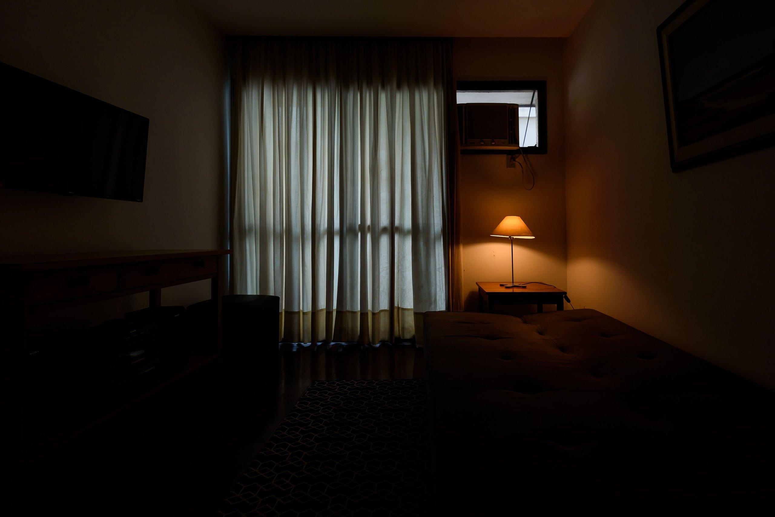 image-housing-carousel