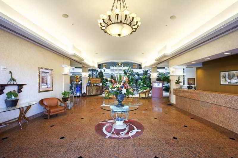 image-housing-carousel