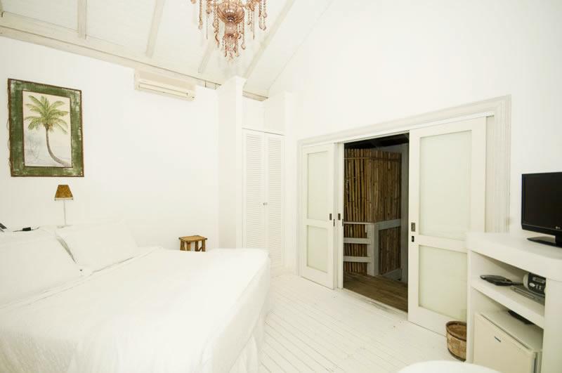 image-housing-carousel