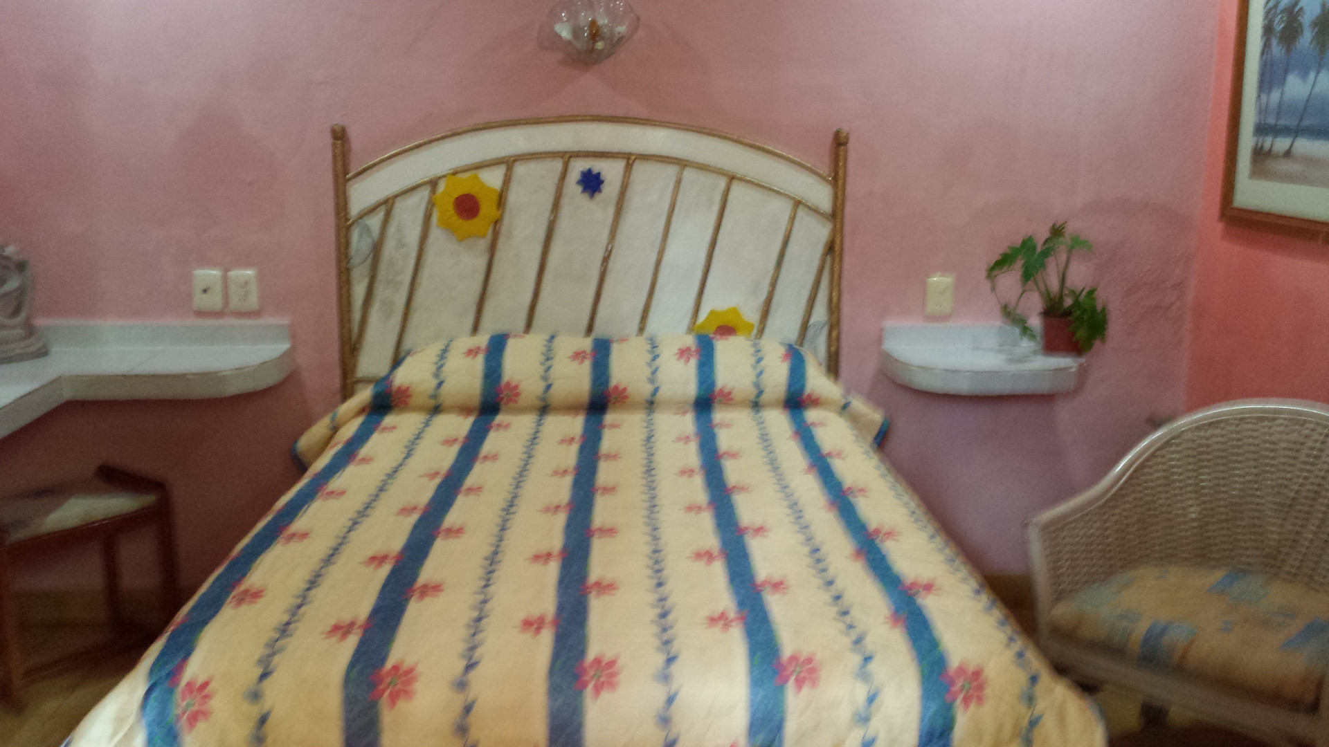 image-housing-carousel