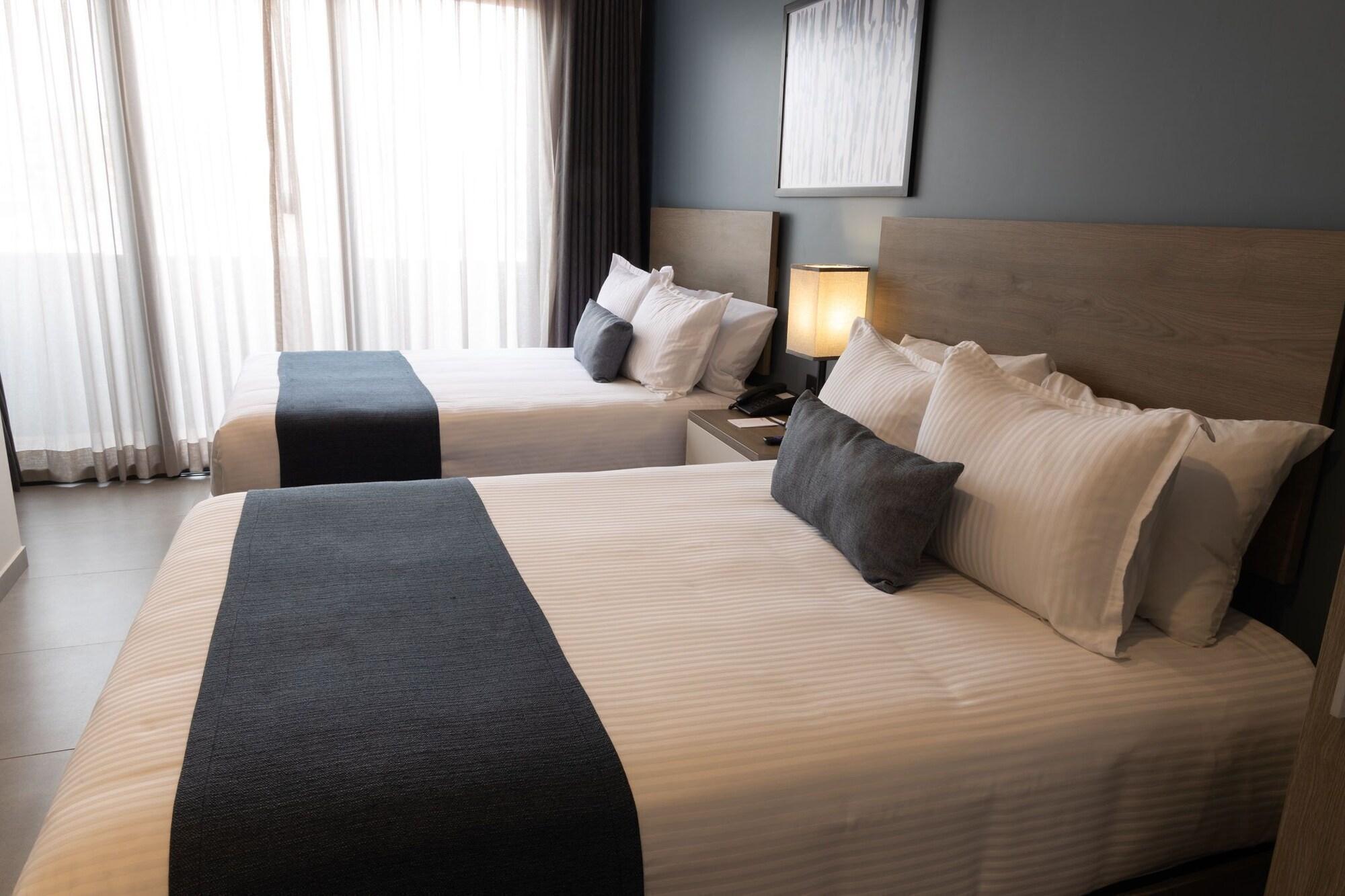 TH Hotel & Vivienda 4