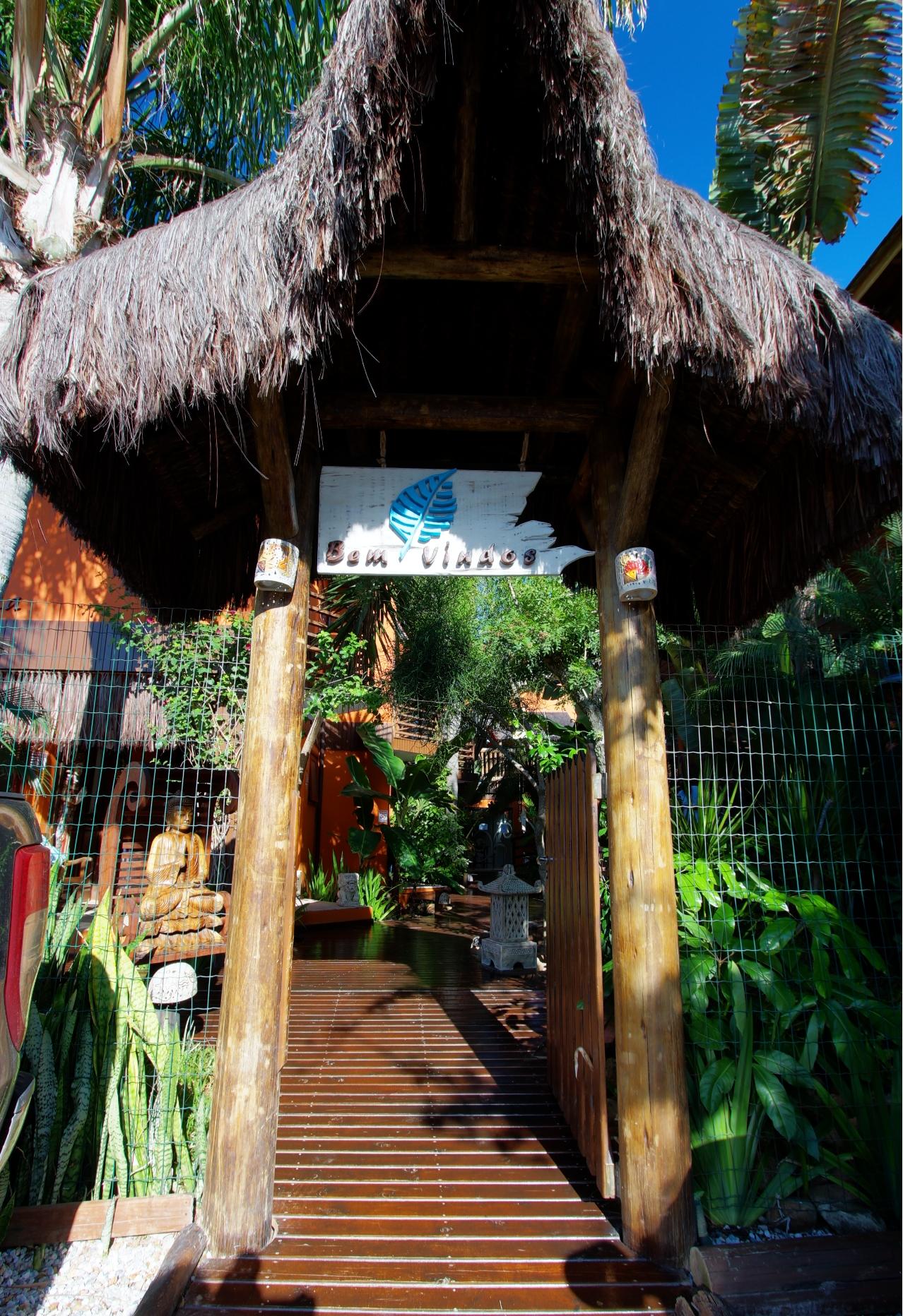image-housing-carousel