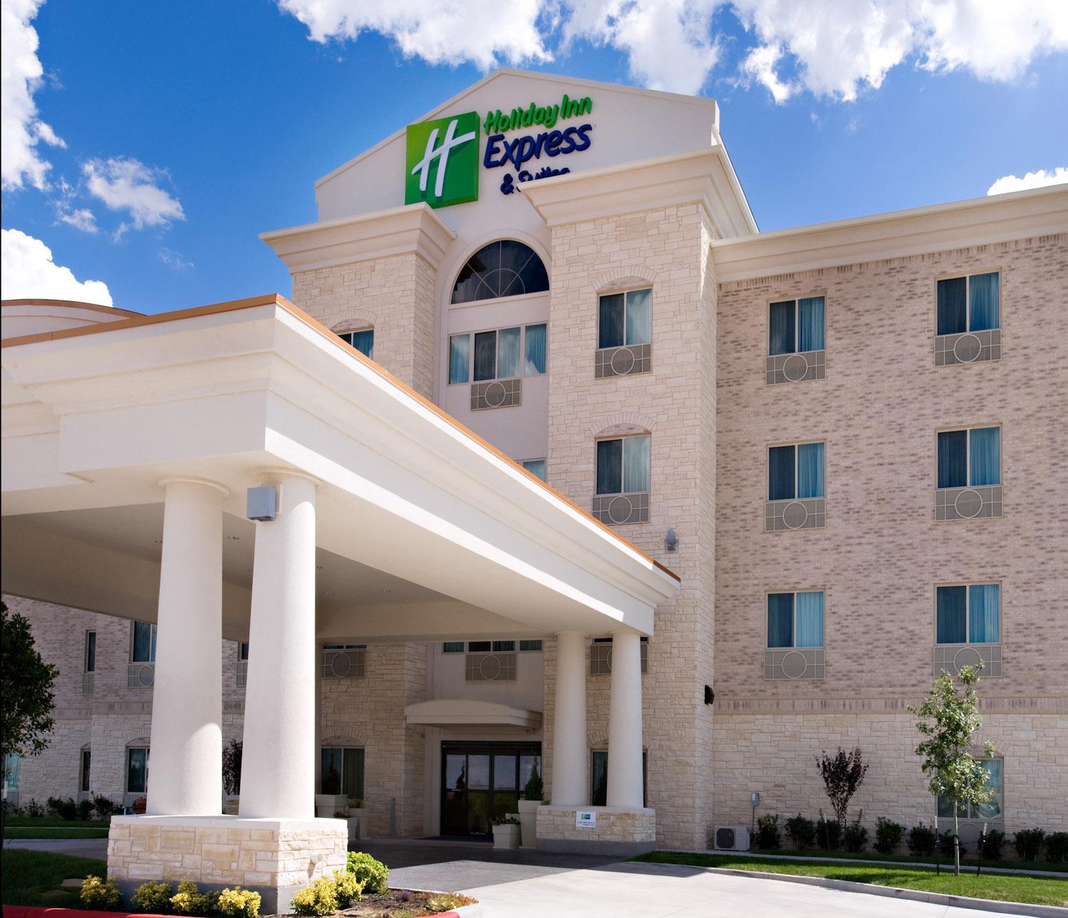 Holiday Inn Express & Suites Borger, an IHG Hotel image