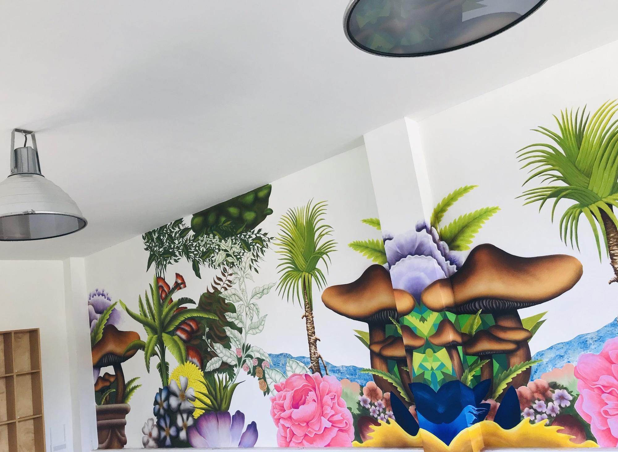 image-housing-carousel