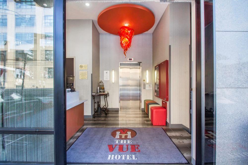 image-housing-carousel