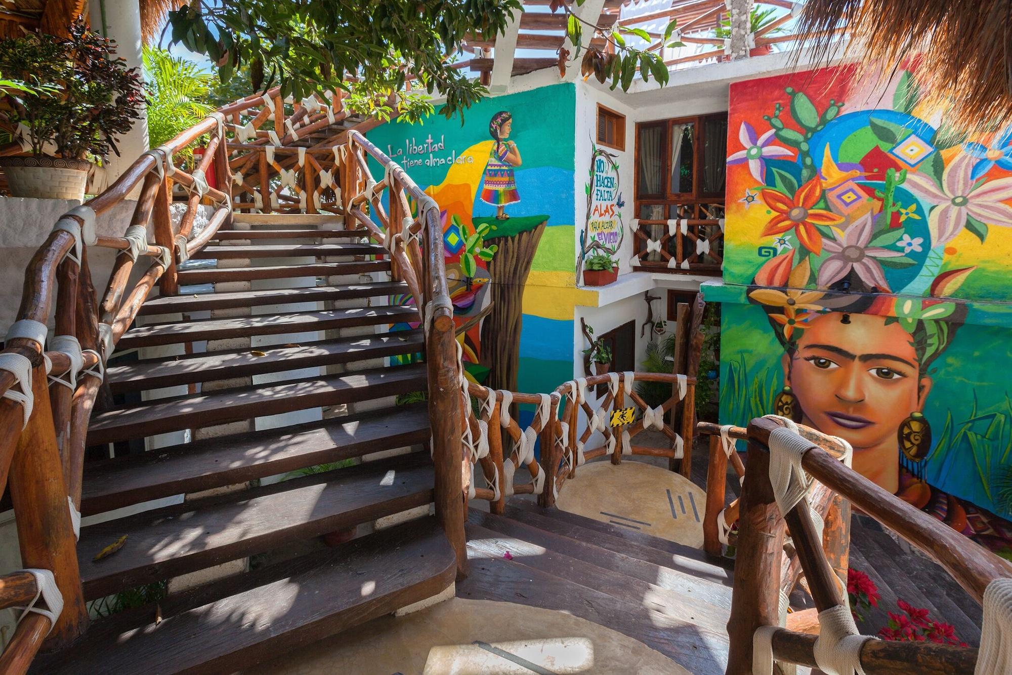 image-housing-carousel