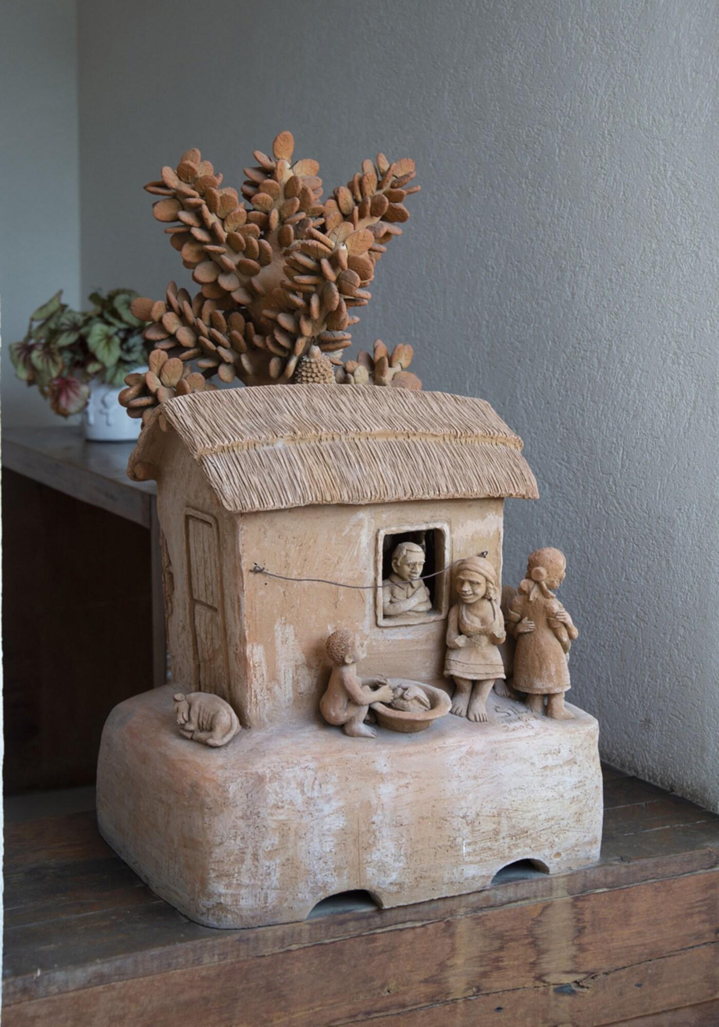 image-housing-carousel