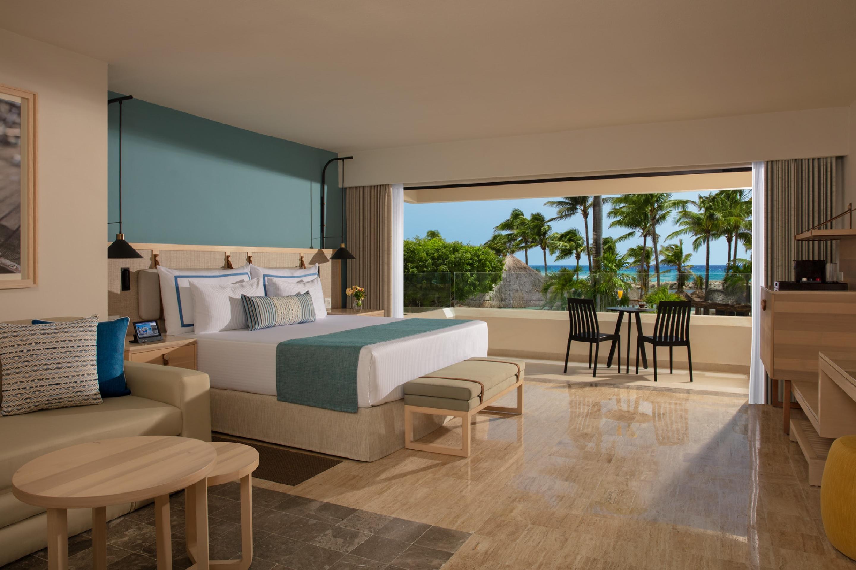 Habitación de Lujo con Vista a la Piscina