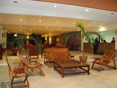 image-housing-carousel