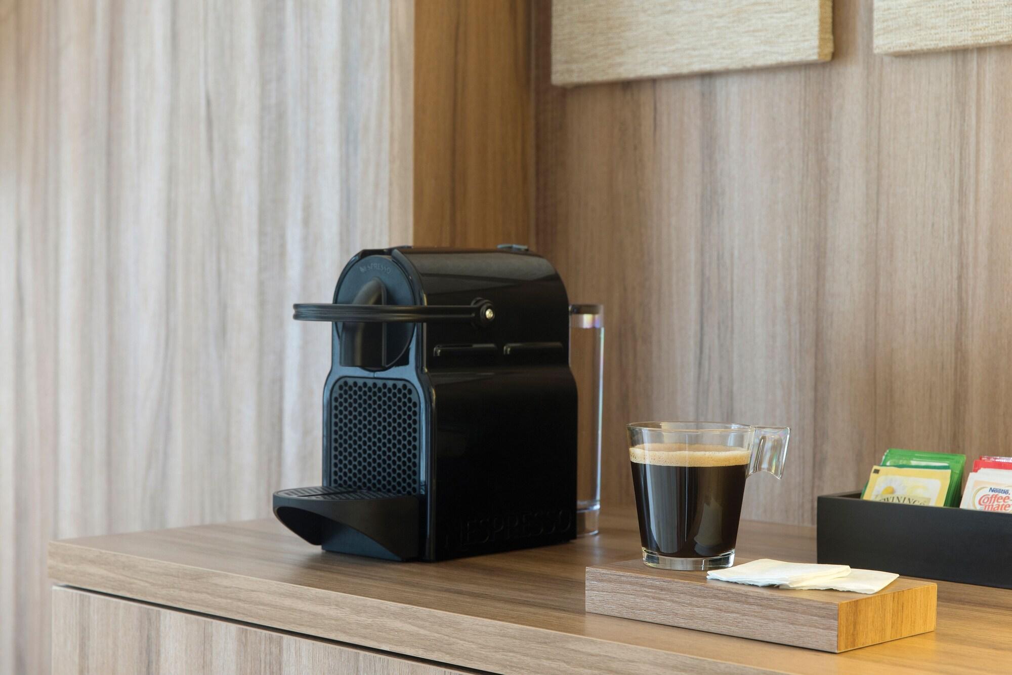 Two-Story RooftopTerrace Suite Spa or Pool View