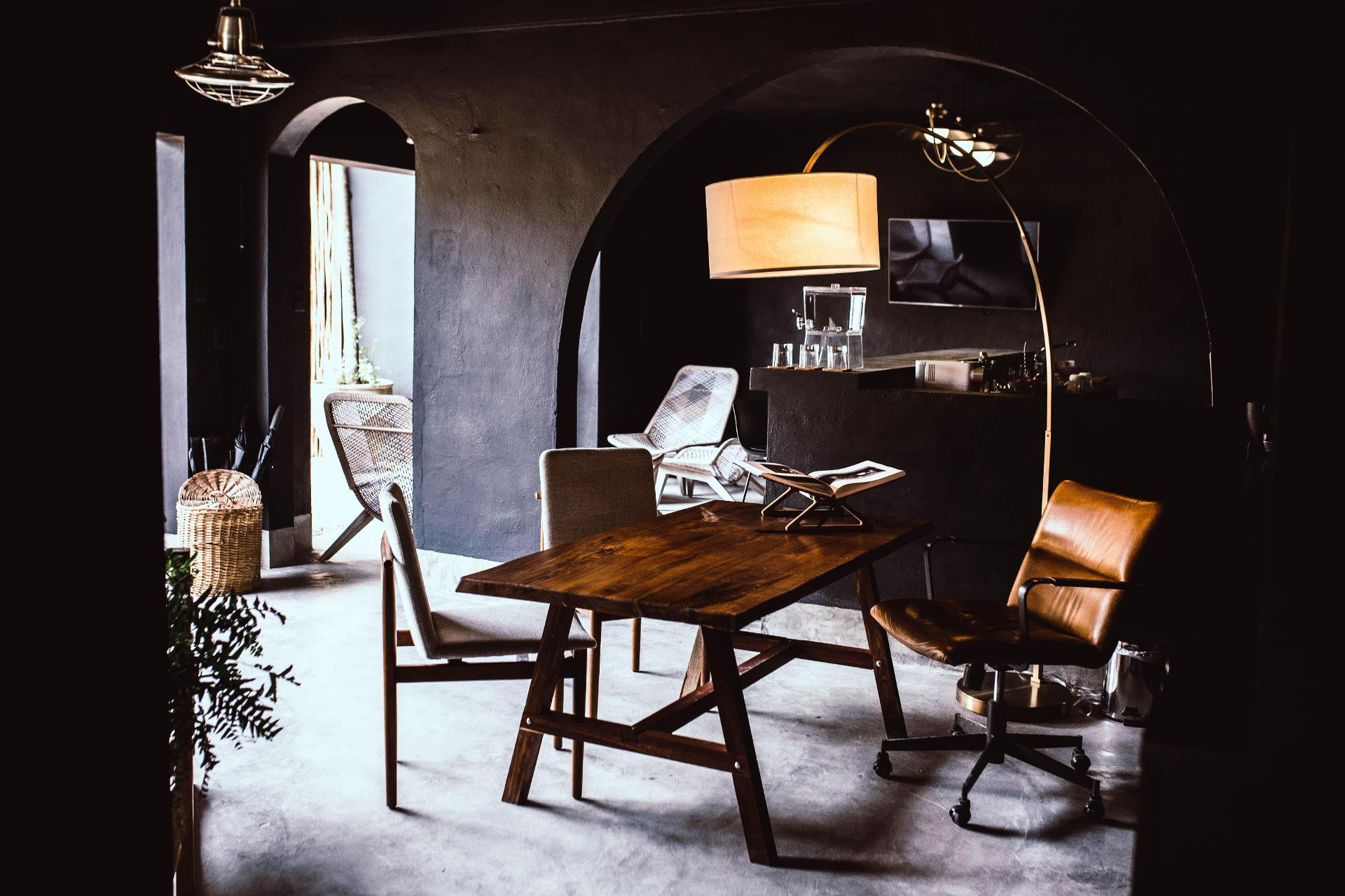 image-housing-carousel