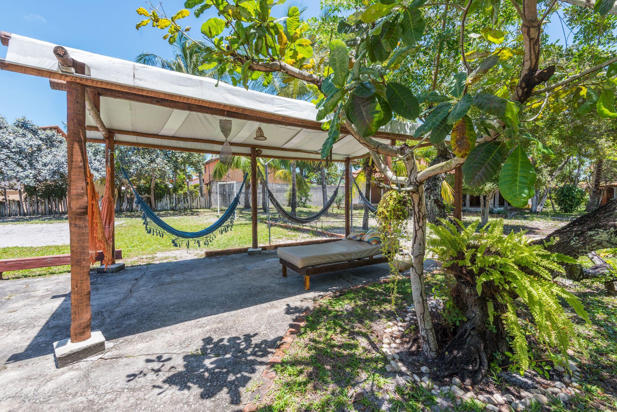 image-housing-carousel