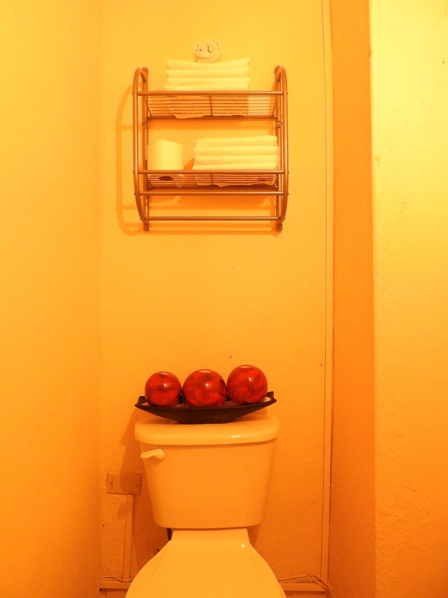image-housing-carousel