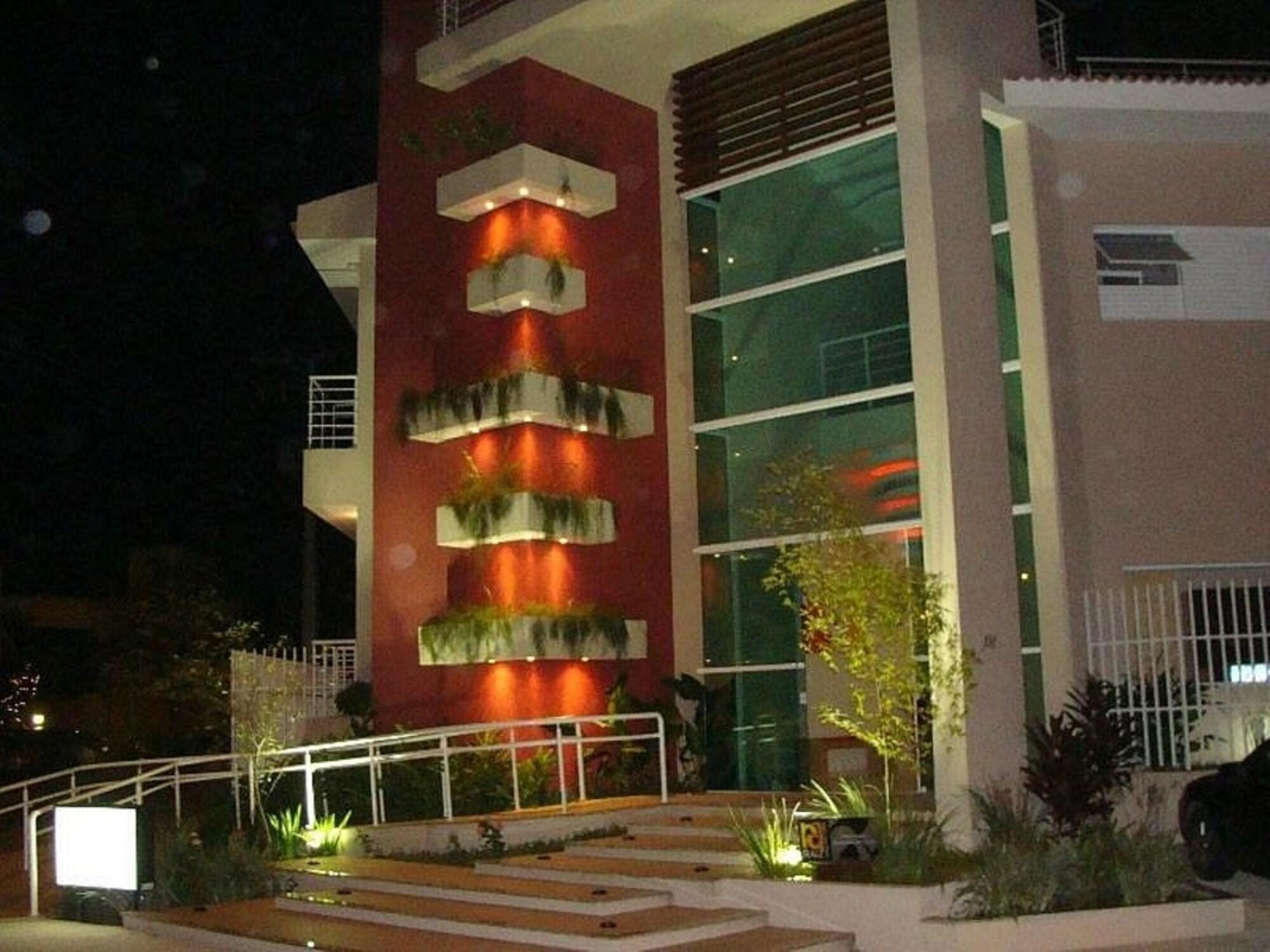image-housing-carousel