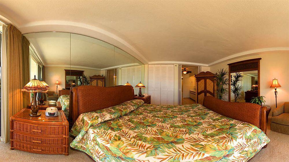 image-housing-carousel