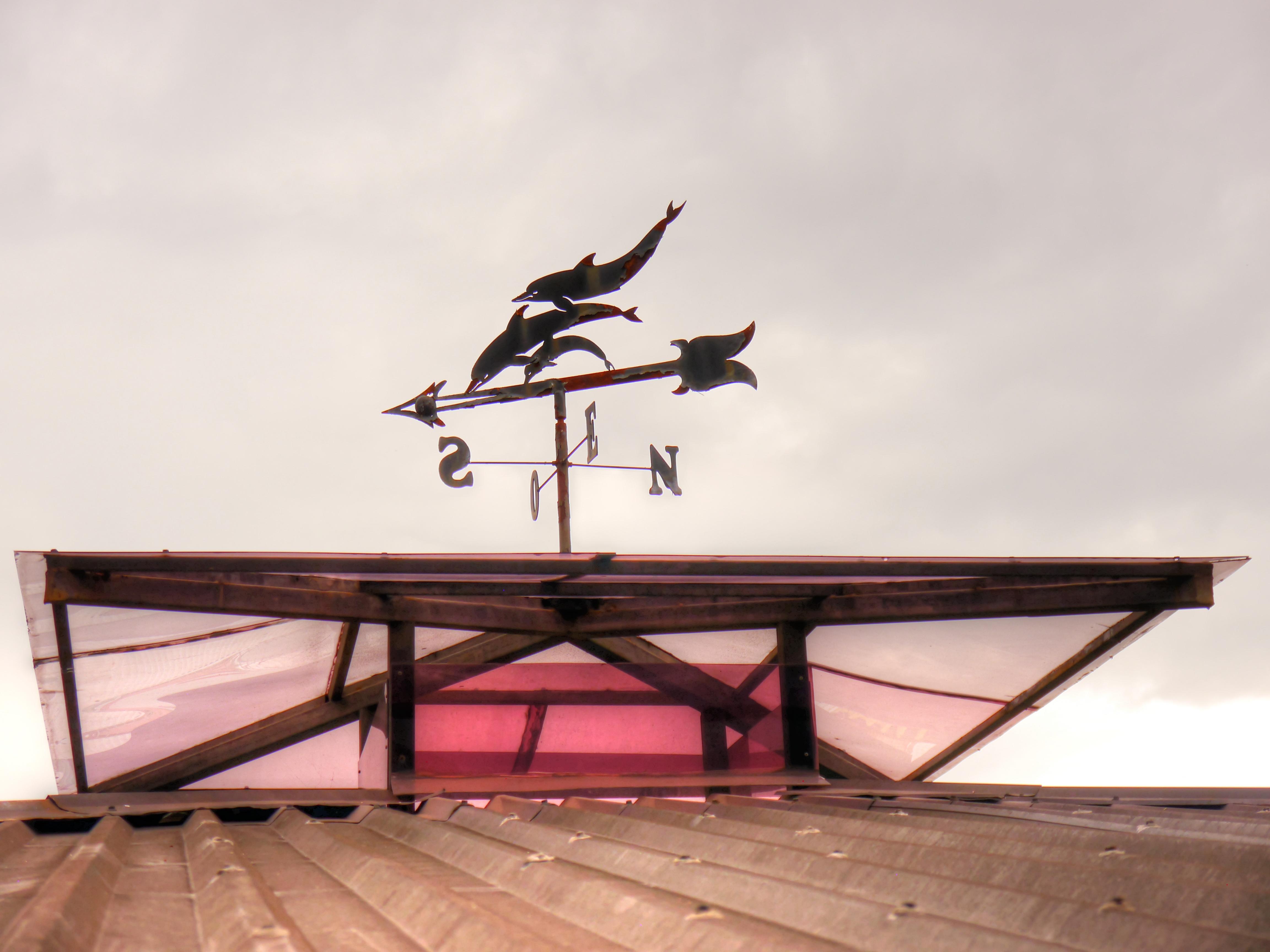 image-housing-carousel