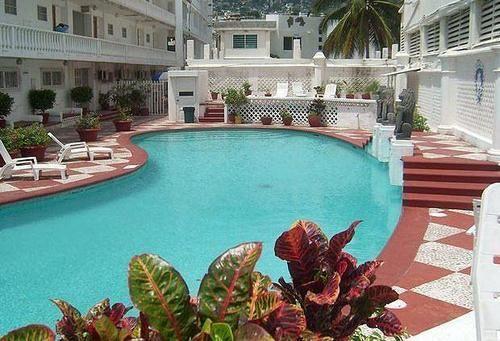 image-housing-carousel