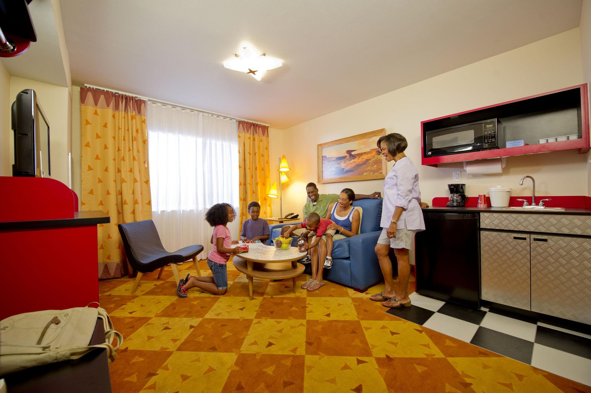 image-housing-carousel