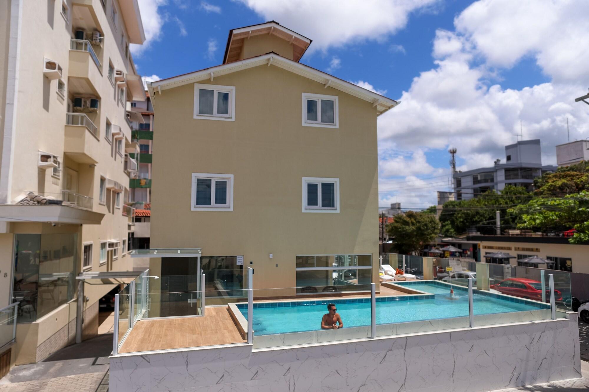 image-housing-carousel