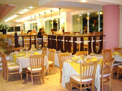 image-housing-carousel