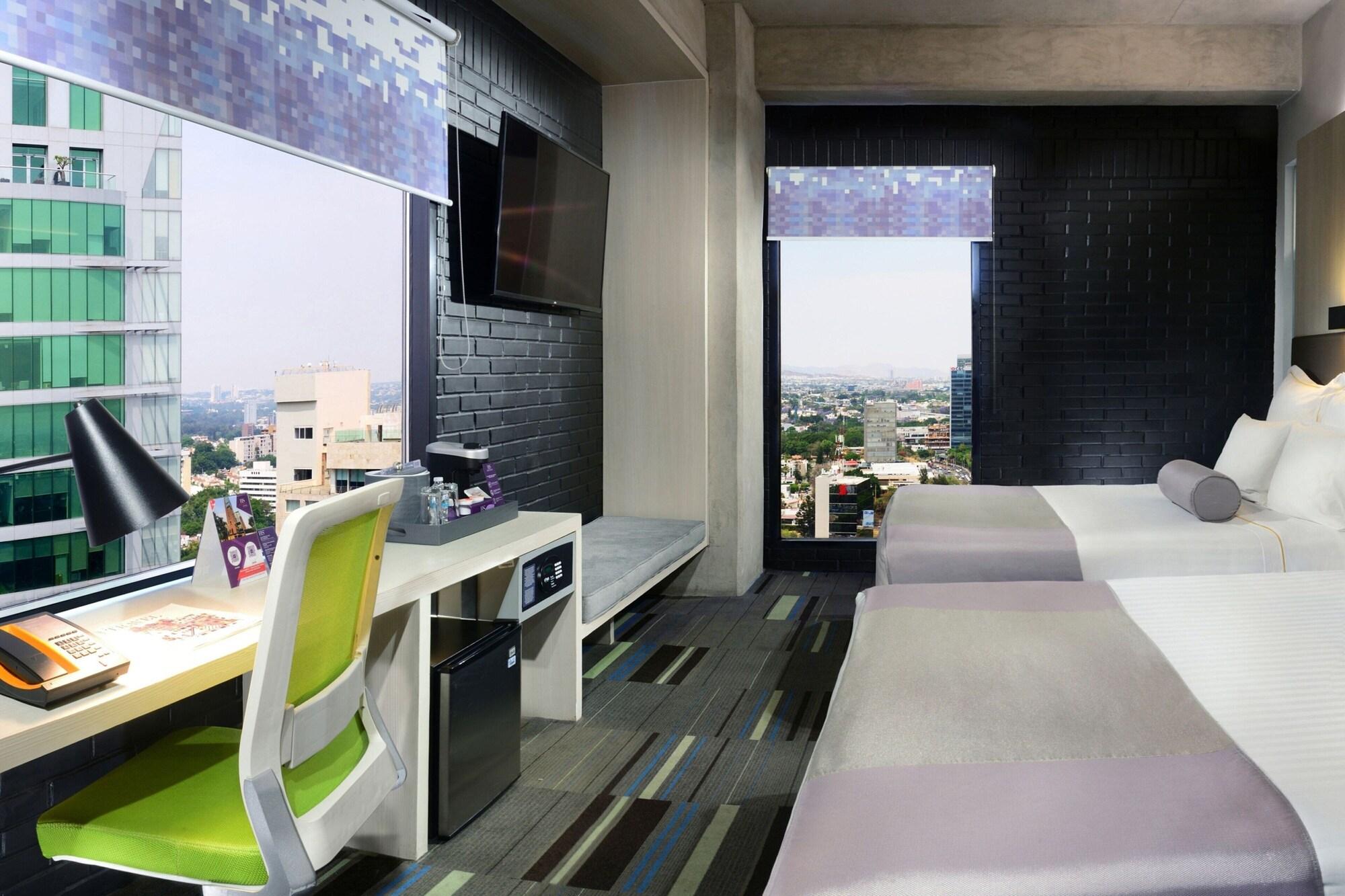 image-housing-carousel