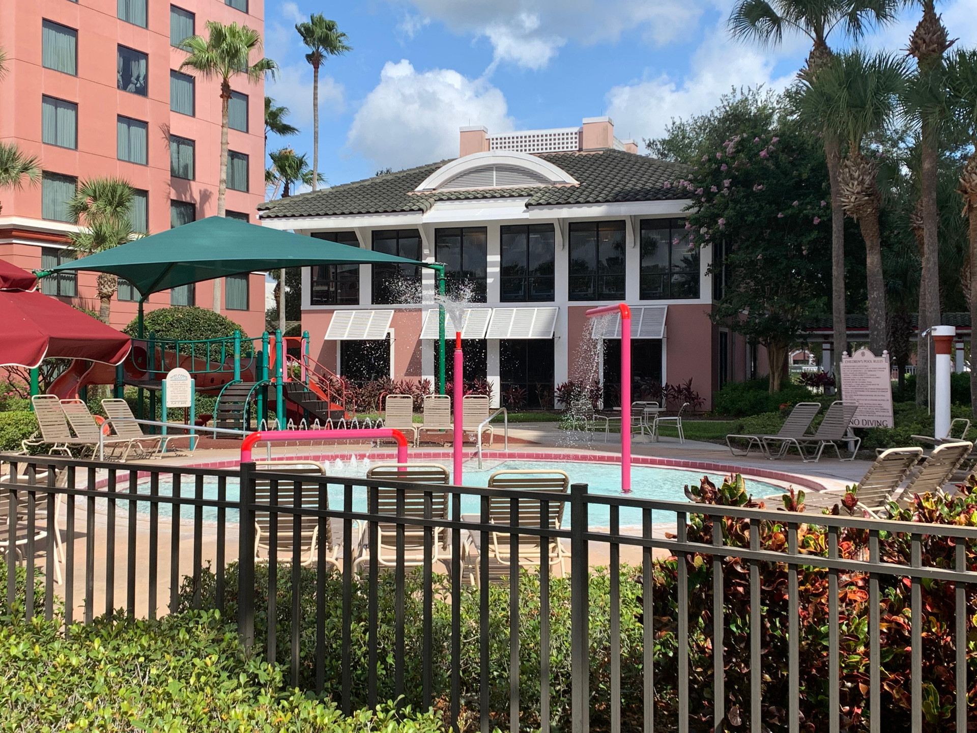 image-housing-carousel