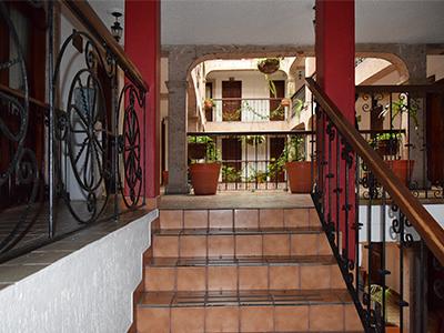 image-housing-carousel